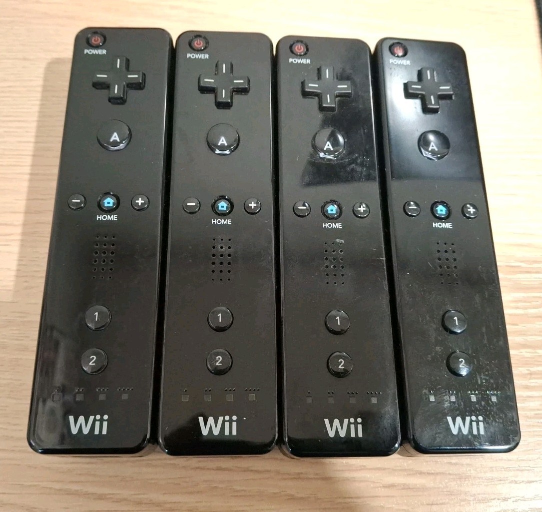 Lot Of 4 Nintendo OEM Wii Remote Black Controllers Official - Working RVL-003