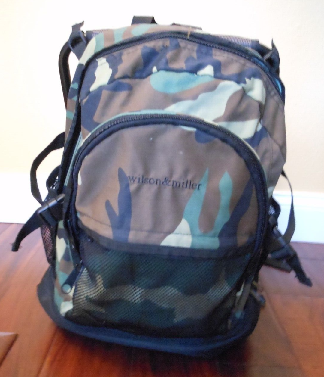 Wilson & Miller Camo backpack with stool