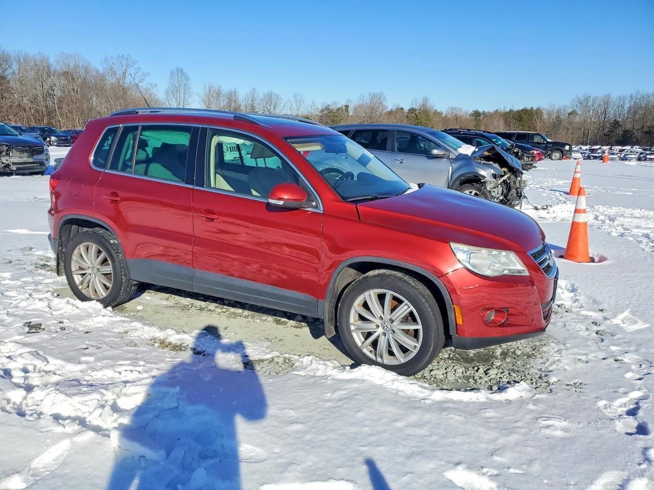 TIGUAN 2009 Glove Box 4993474