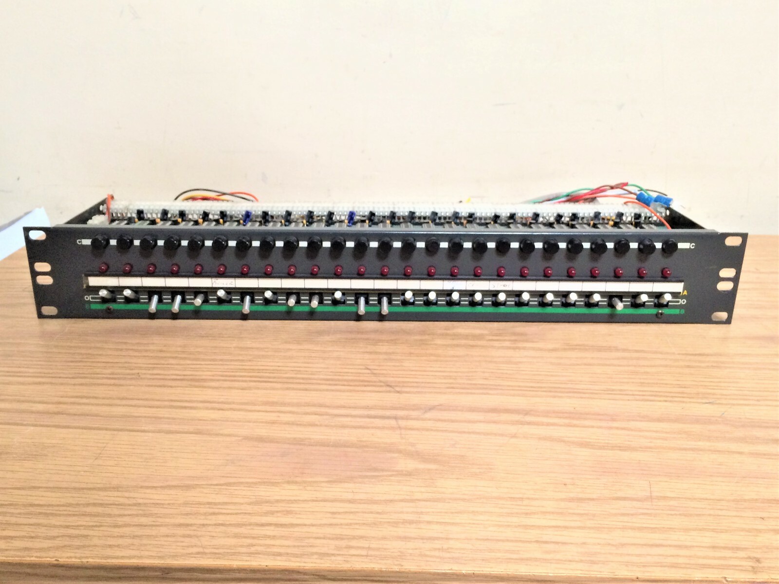 Dukane Intercom 25 Switch Controller Rack Mount 110-1994  9A-1795