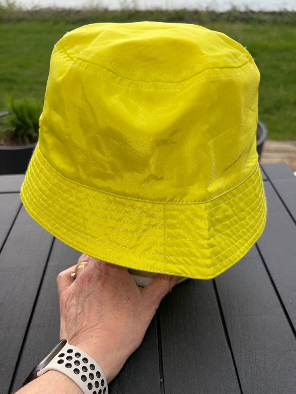 Steve Madden Fluorescent Yellow Women’s Bucket Hat Cap EUC