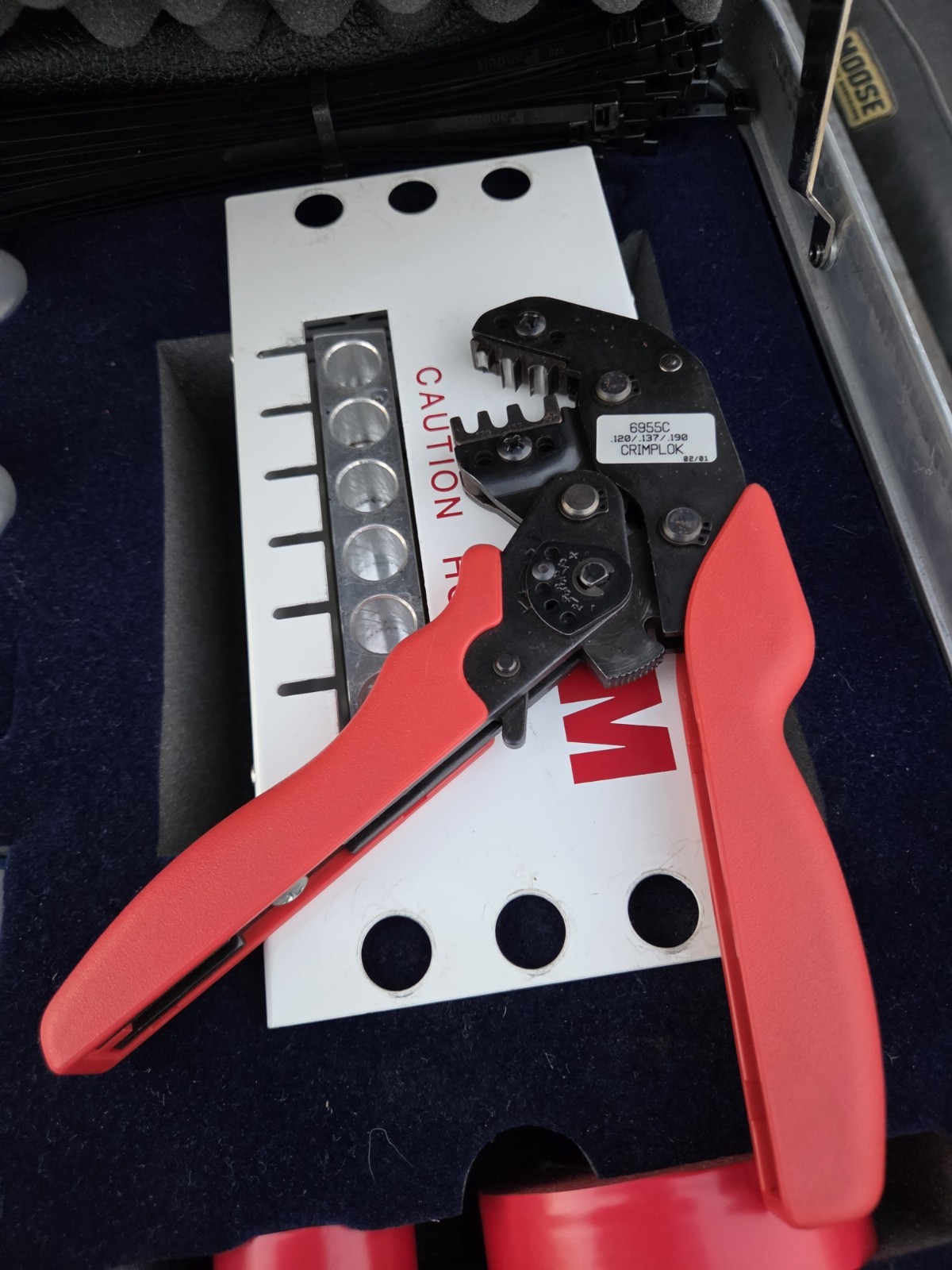 3M 6355 6312 Hot Melt Kit Bundle - w/ Case and Many Additional Components- Look