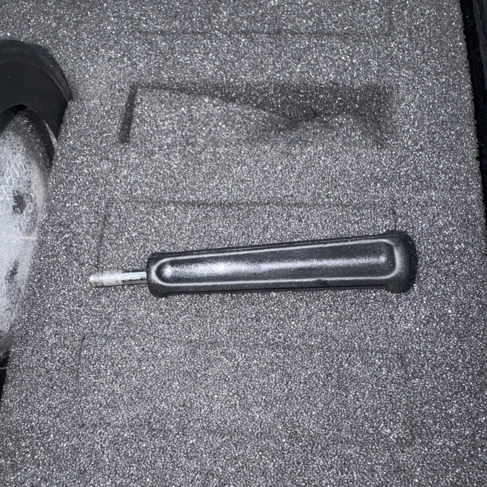 Atlas RIV938 rivet nut hydro pneumatic insert tool Great Condition!