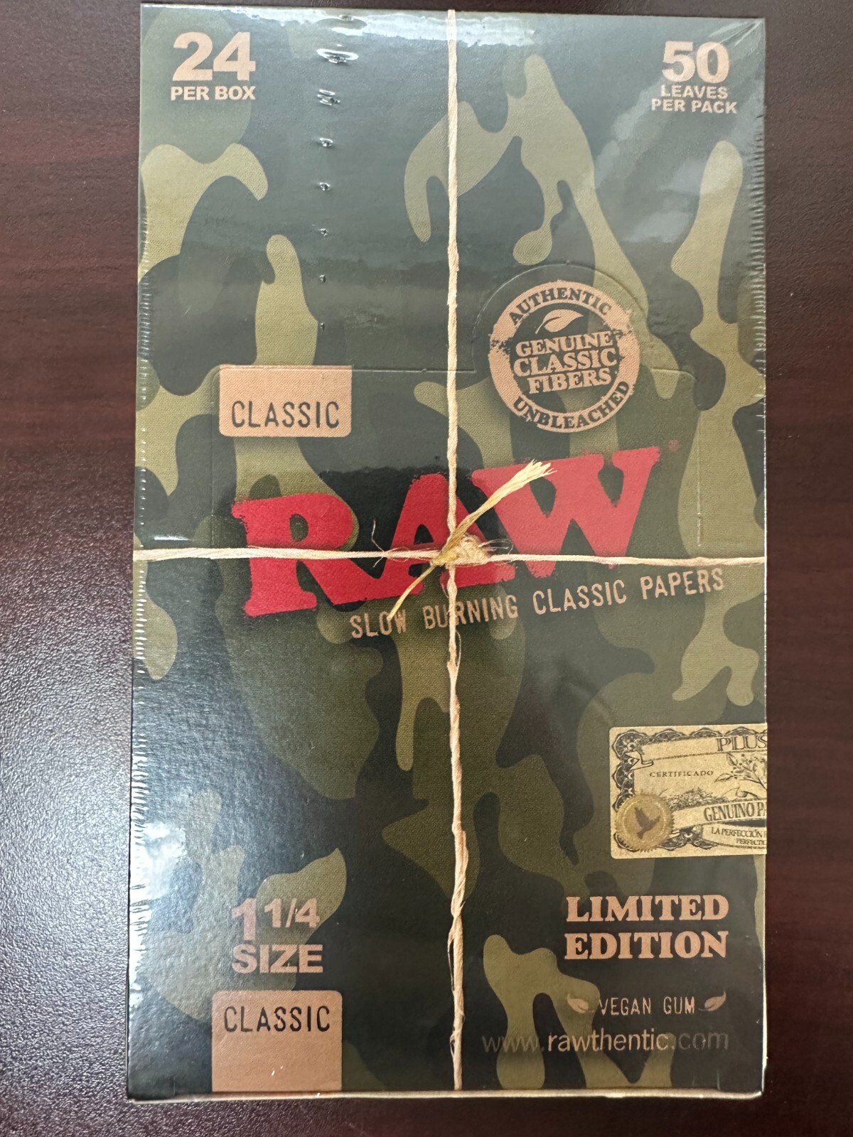 RAW Rolling Papers CLASSIC CAMO - 1¼ Papers - LIMITED EDITION! FULL BOX 24PKS