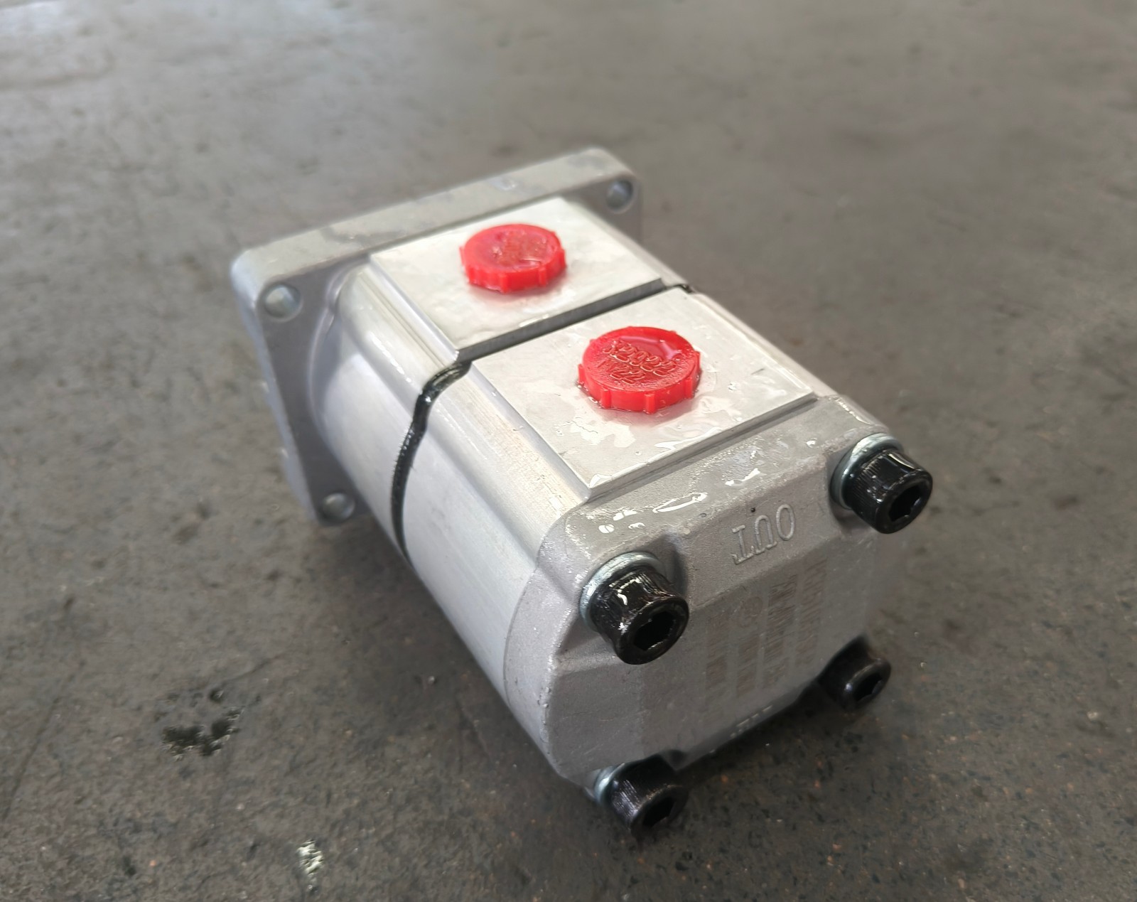 OEM AGT YSRT14 Mini Skid Steer Two Section Hydraulic Pump Brand New