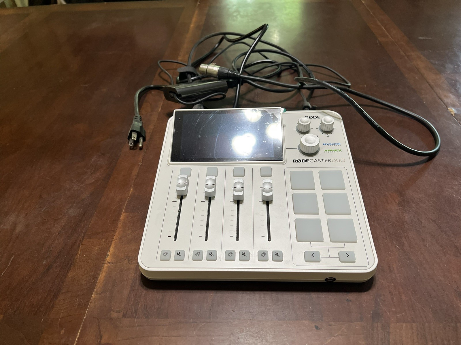 RODE RodeCaster Duo Streaming Mixer