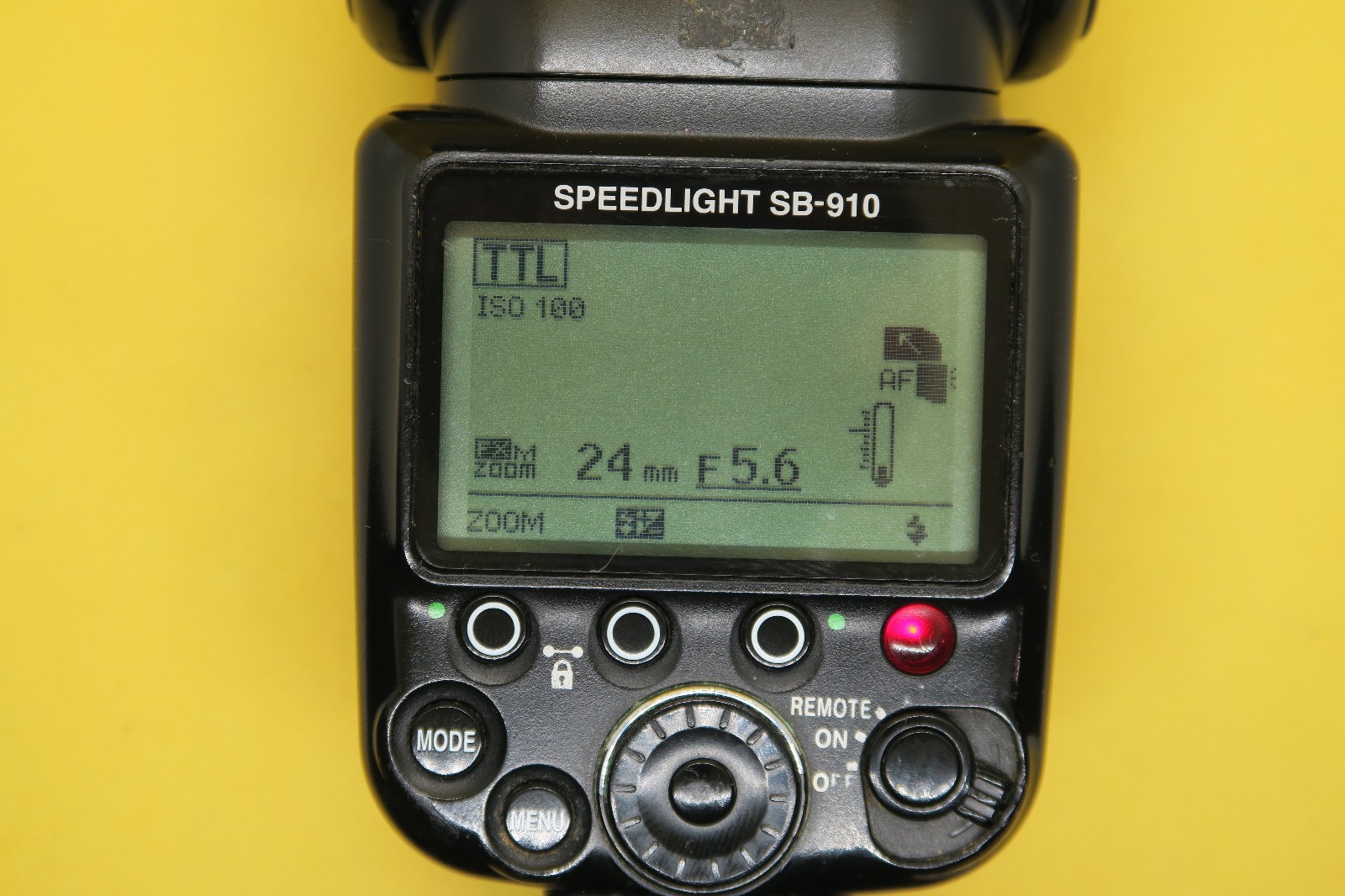 Nikon SB-910 , used, tested, works great! ref 2145730.