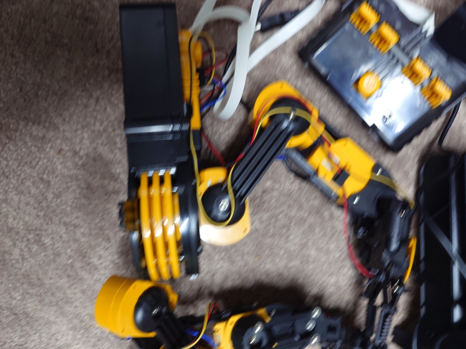 4 Set Robotic Robot Arm Kit Clamp Set Educational Robotics Untested As Is
