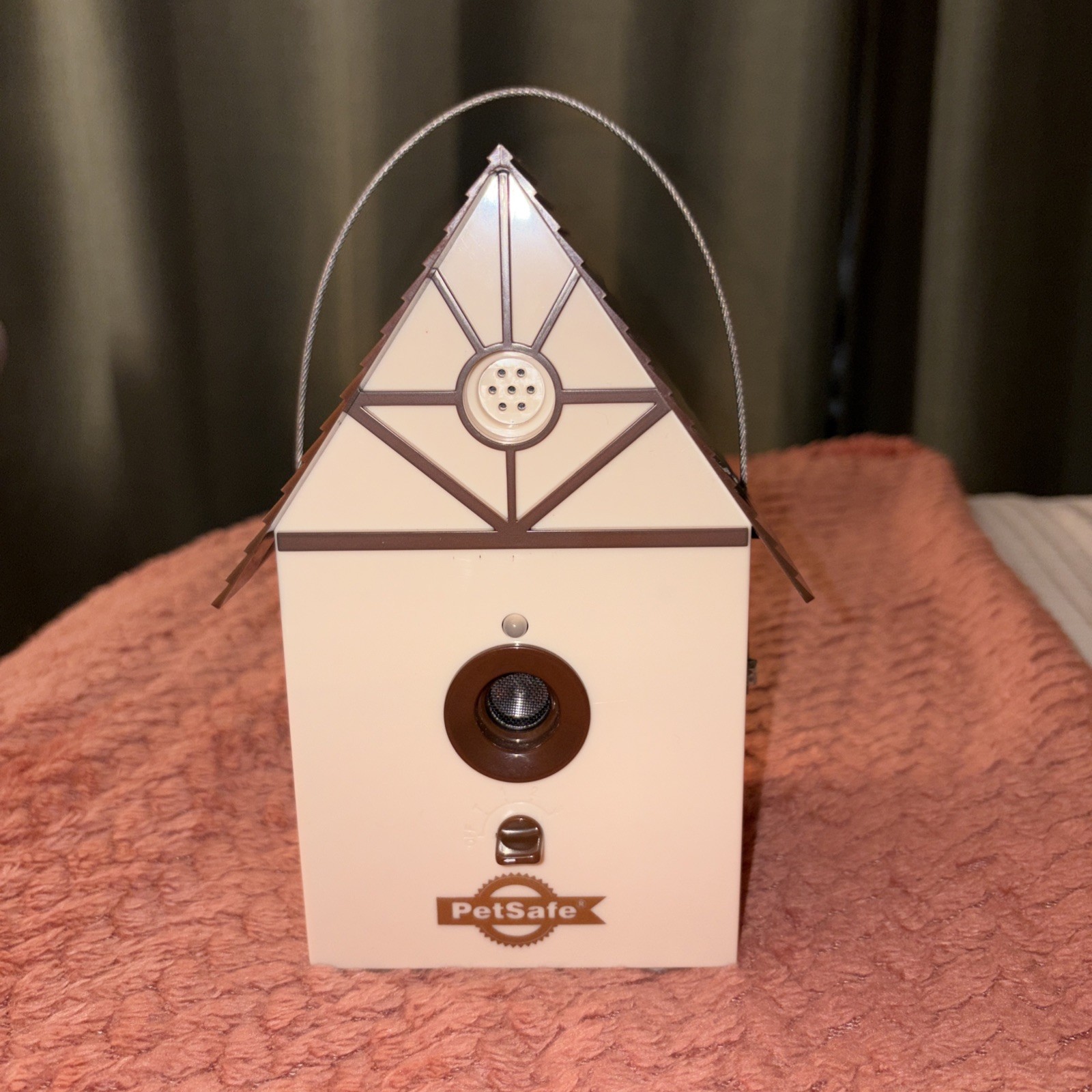 Ultrasonic Dog Bark Control Device Weatherproof Birdhouse 1/4 Acre Coverage