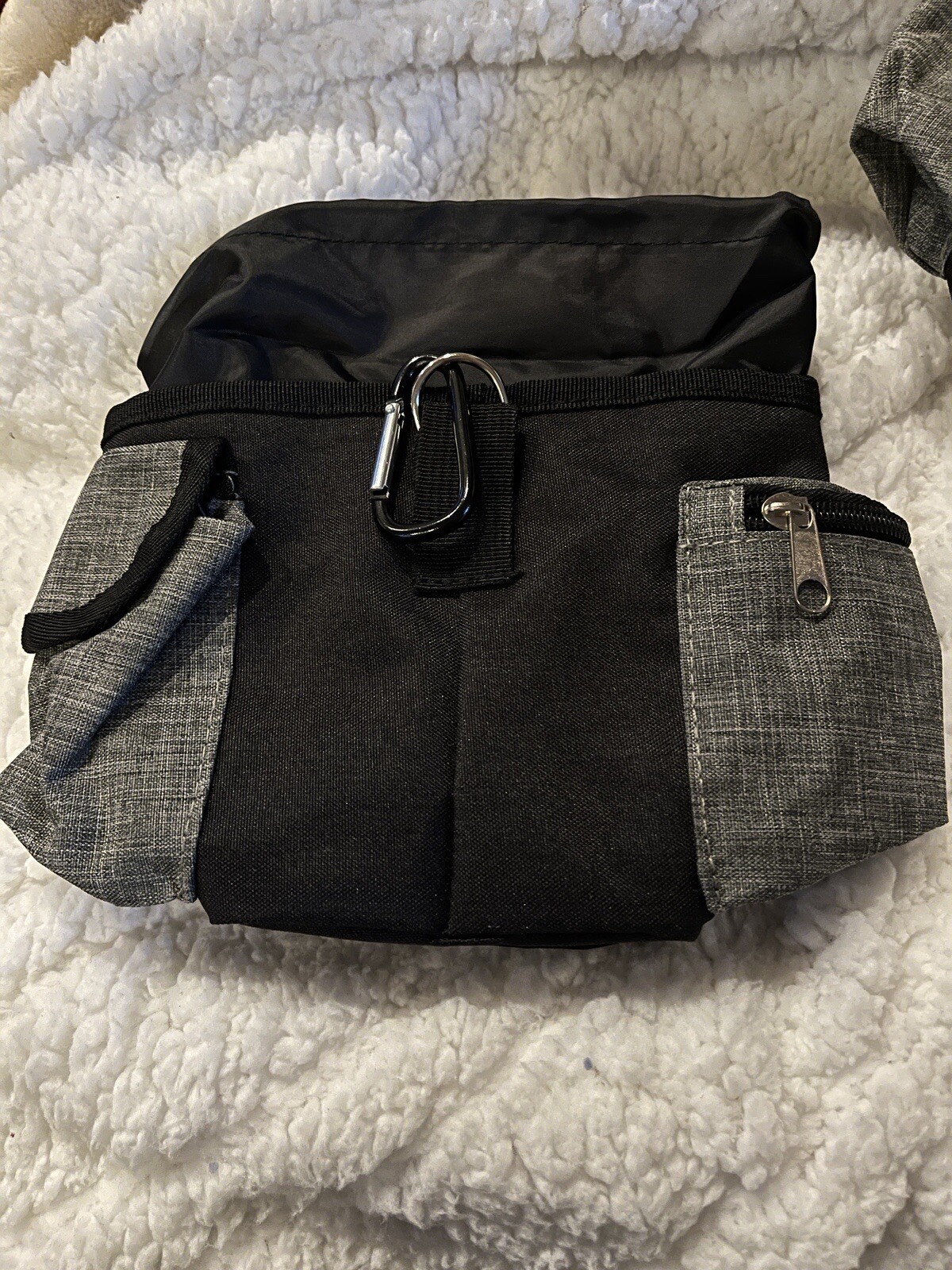 2 - Aimdor Archery Release Pouch Drawstring Closure