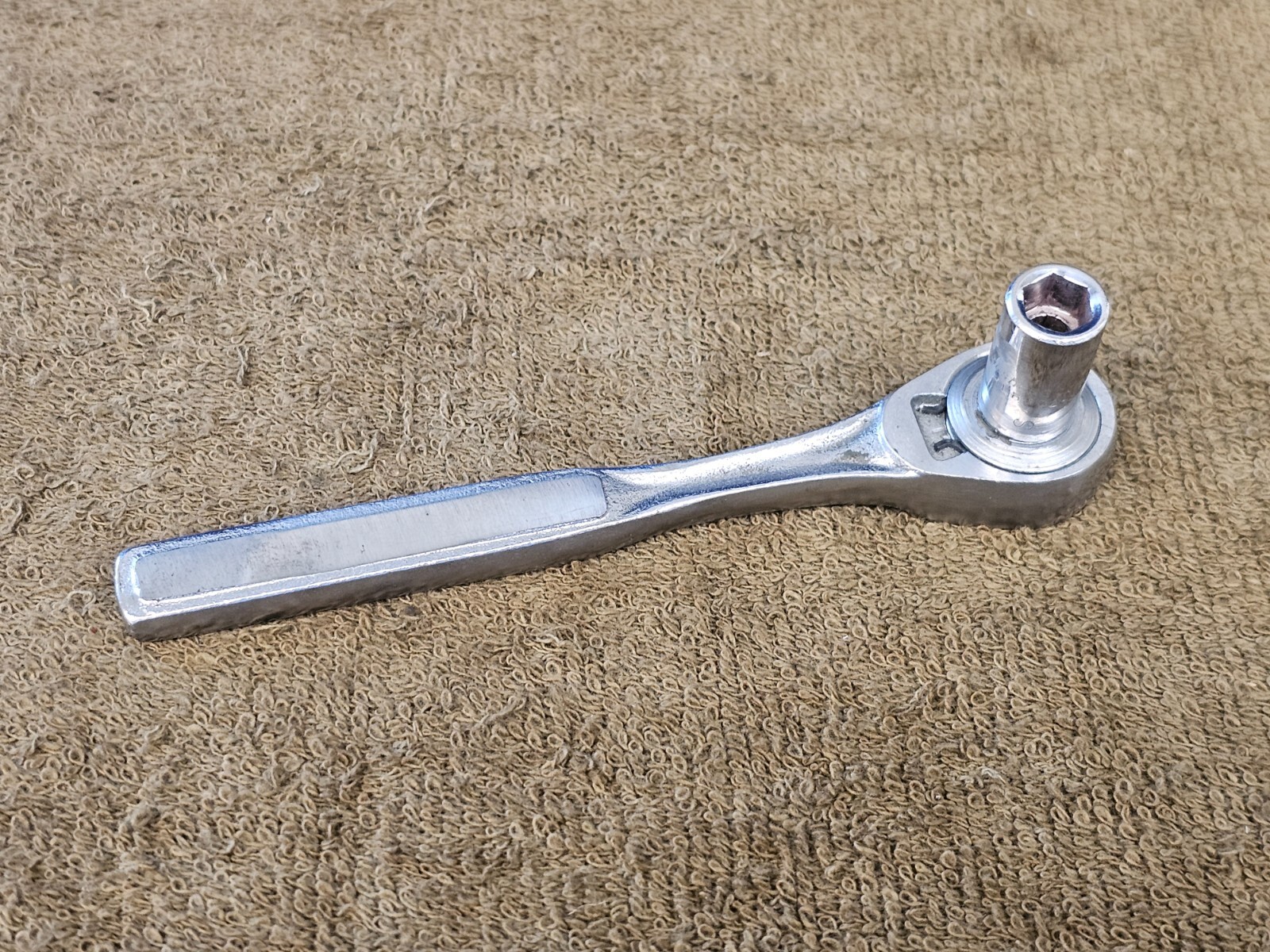 Hi Shear Ratchet Wrench Aviation Aircraft Reversible HLH 102-6 Socket Removal