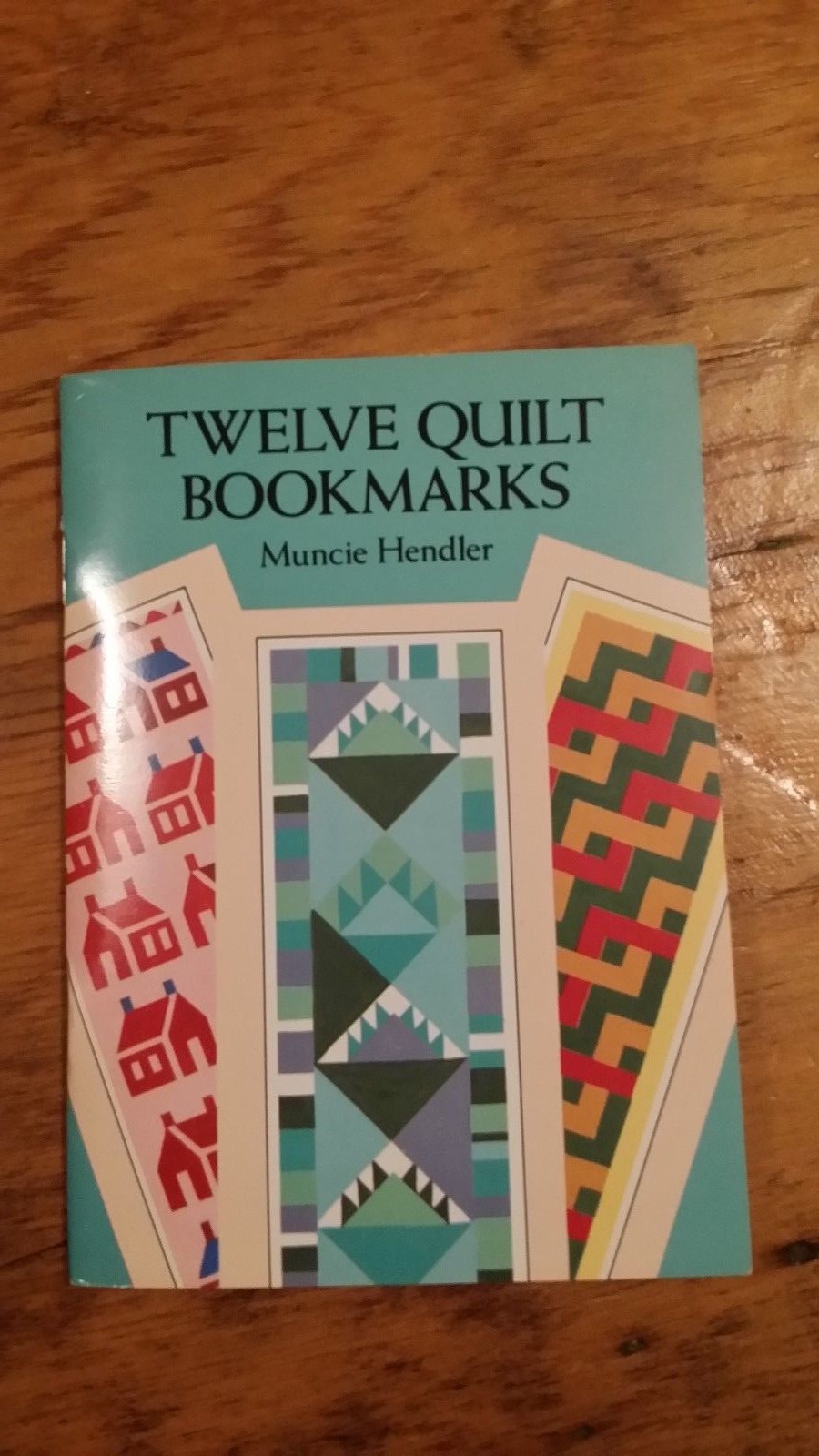 MUNCIE HANDLER TWELEVE QUILT BOOKMARKS FREE SHIPPING