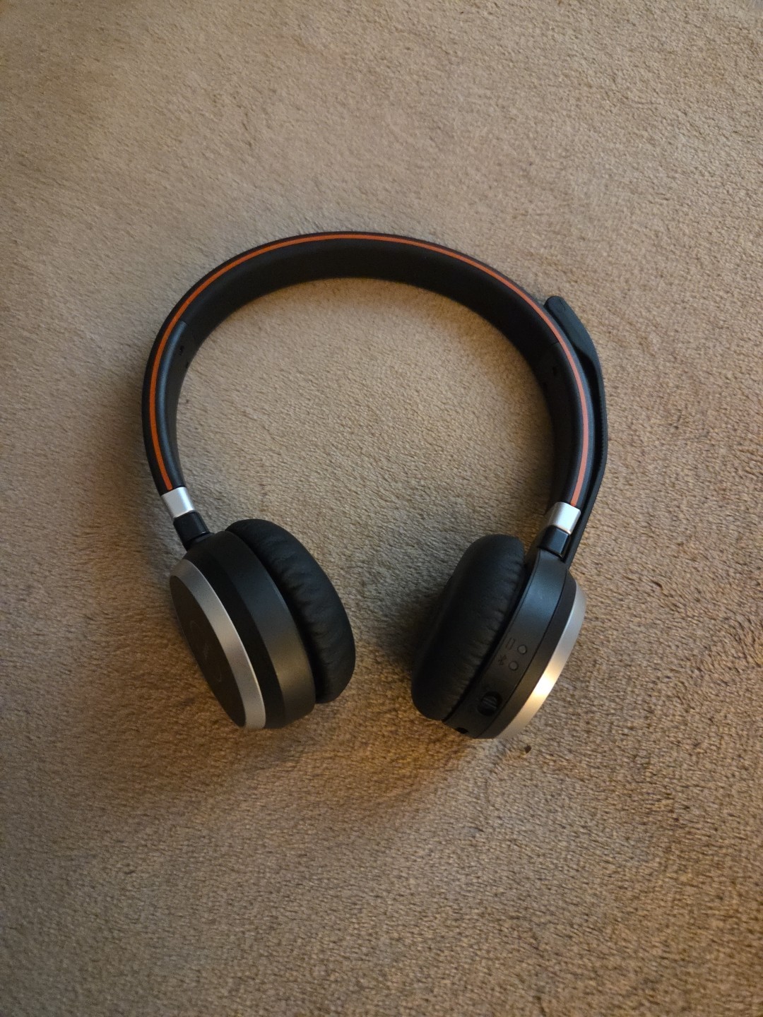 Jabra Evolve 65 Bluetooth Wireless Headset with USB Adapter Carry Case