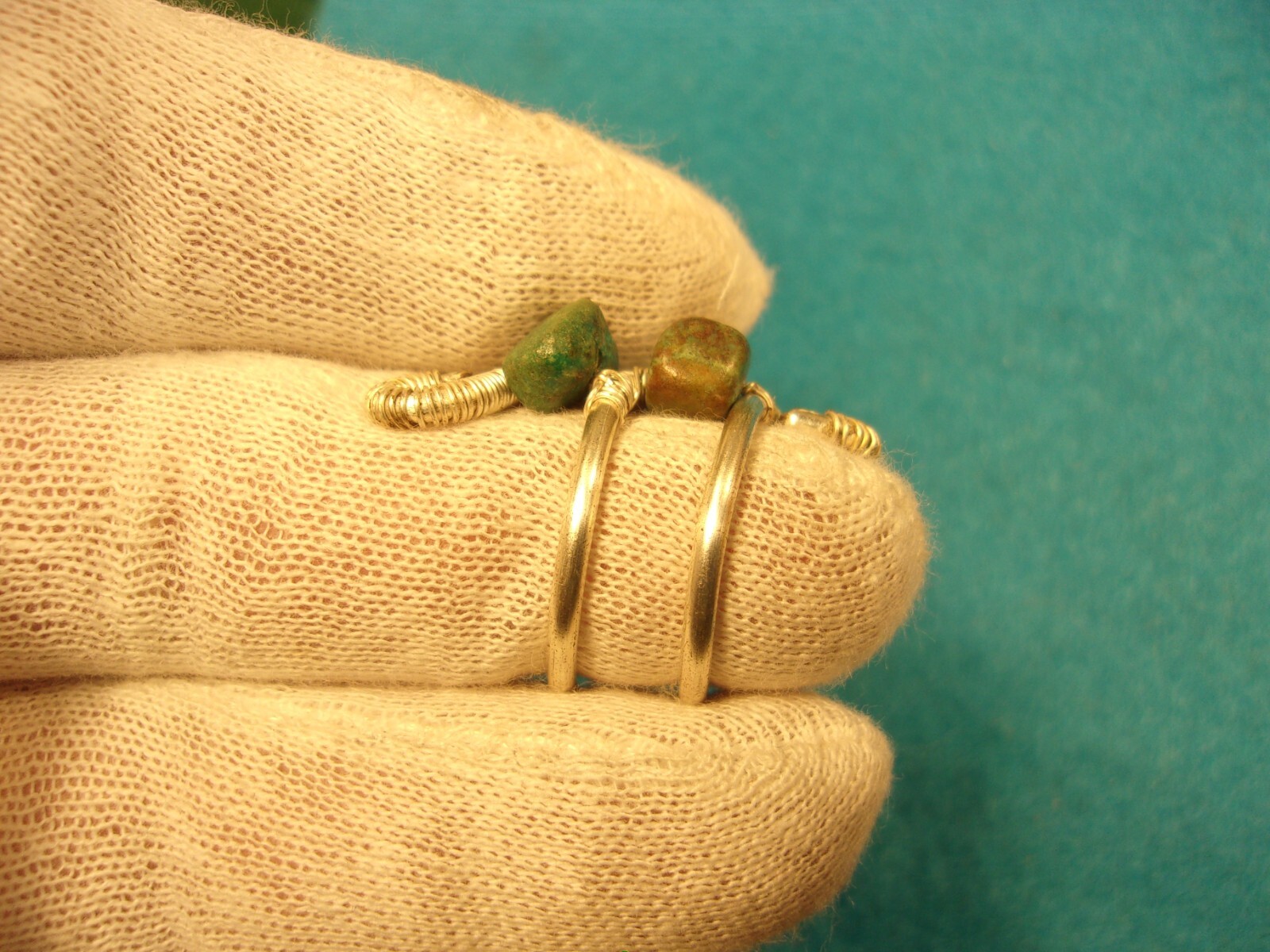 EXCELLENT HANDCRAFTED LADY'S SILVERPLATED DOUBLE HOOP & GREEN TURQUOISE RING