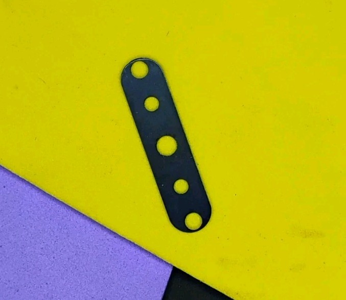 5 Hole Safety Detent Plate -NOS-  Mossberg 500 590 385 9200 + READ