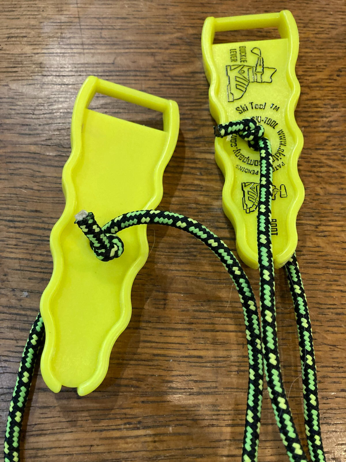 boot carrier ski tool vintage buckle lever skiing travel storage toggle retro