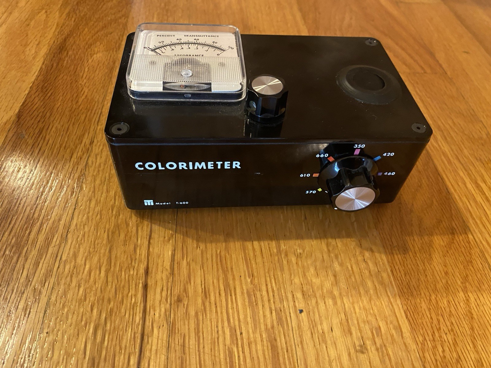 VINTAGE COLORIMETER MODEL T-600 BY INSTRA-TECH INC.