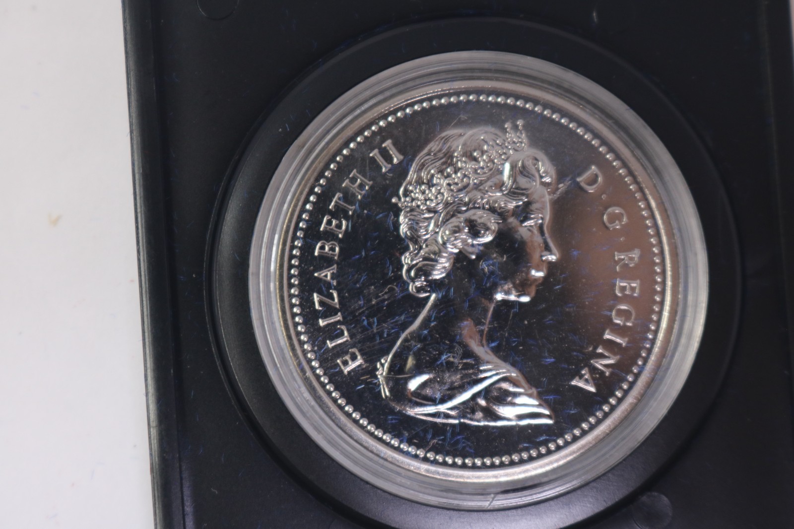 CANADA 1975 Voyageur Uncirculated $1 One Dollar