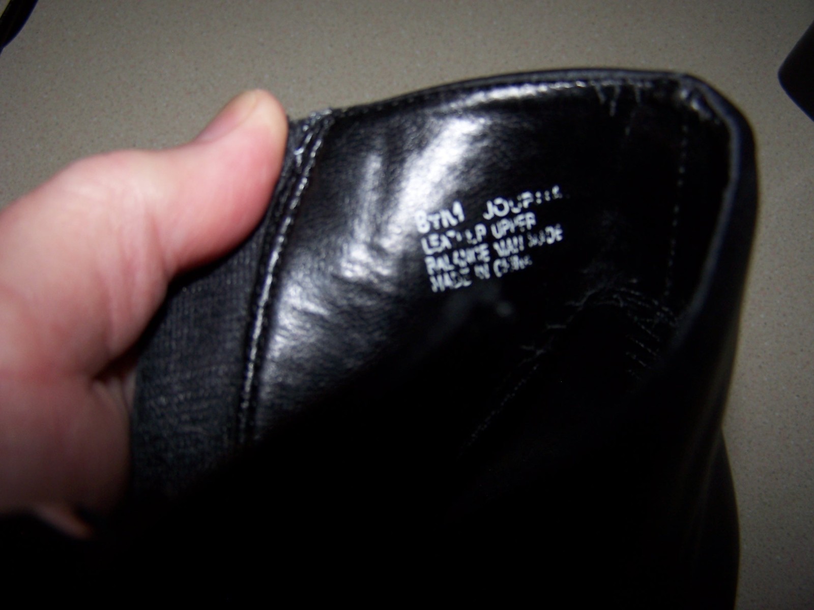 DANELLE BLACK LEATHER ANKLE BOOTS SZ 8.5 NICE PRE-OWNED CONDITION