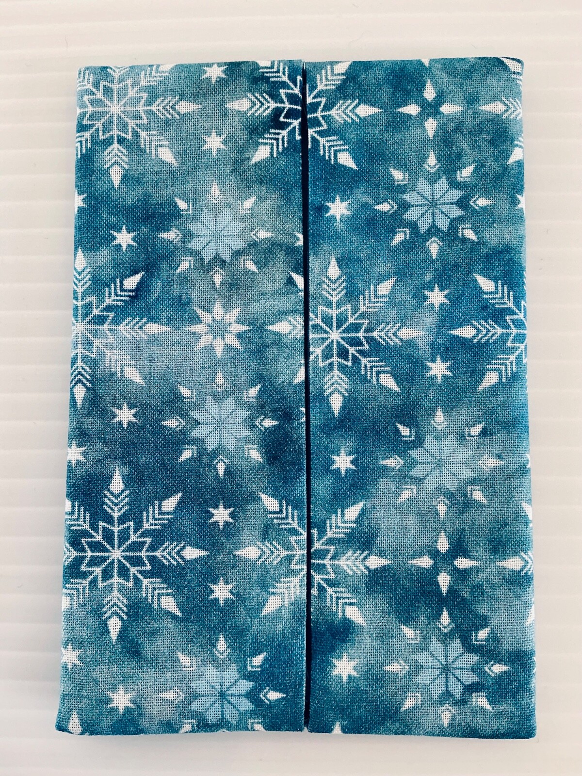 Snowflake Pocket tissue holder for purse or travel bag or school desk handmade