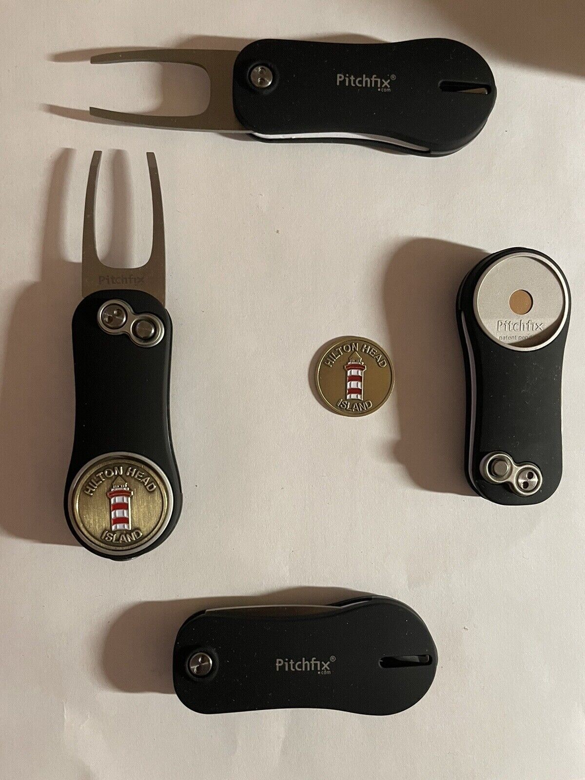 (1) Pitchfix Golf Switchblade Divot Tool Hybrid 2.0 & Hilton Head Golf Marker