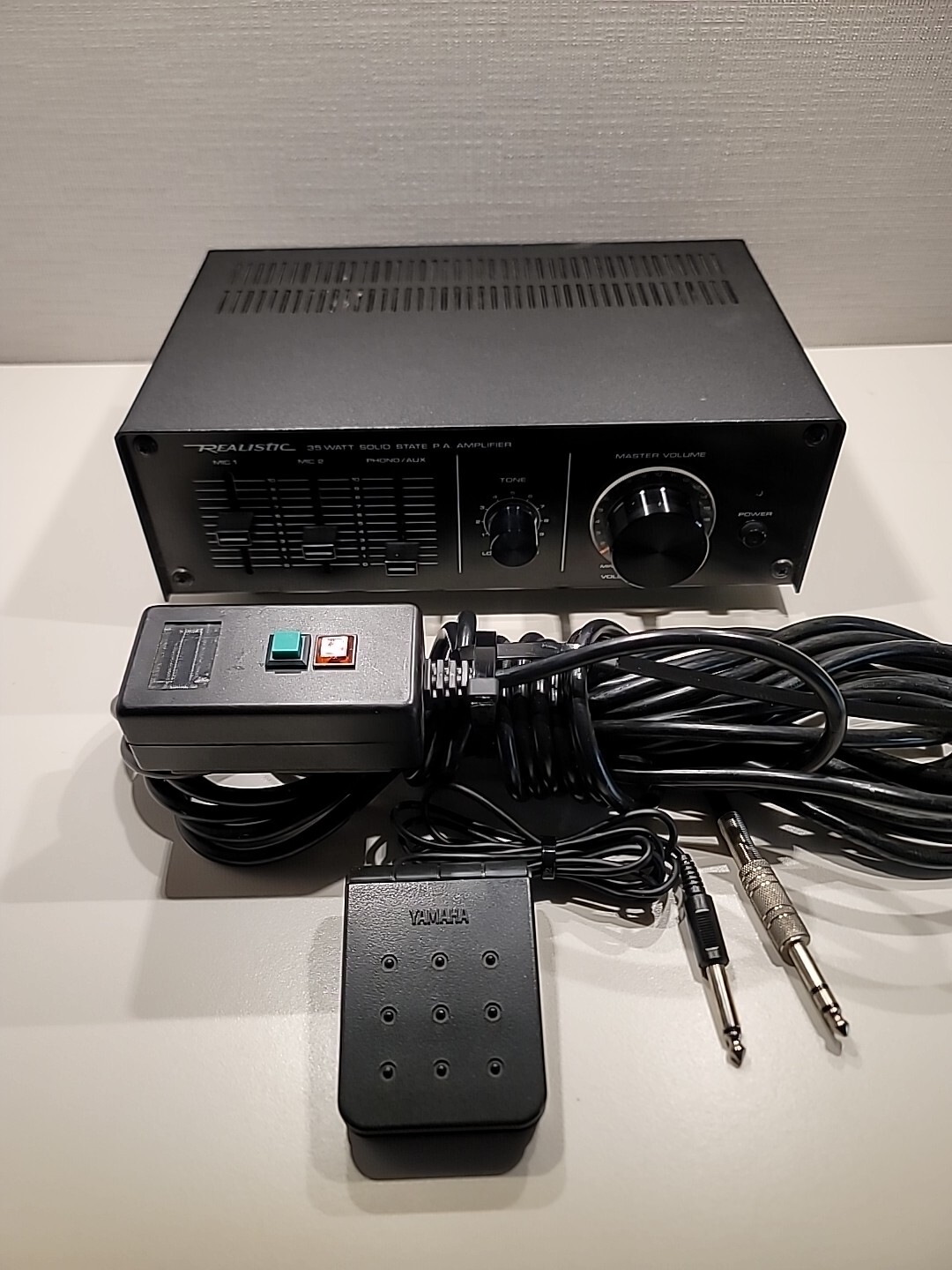 Vintage Realistic MPA-35A 35 Watt Amp Solid State Amplifier RCA Stereo Wired