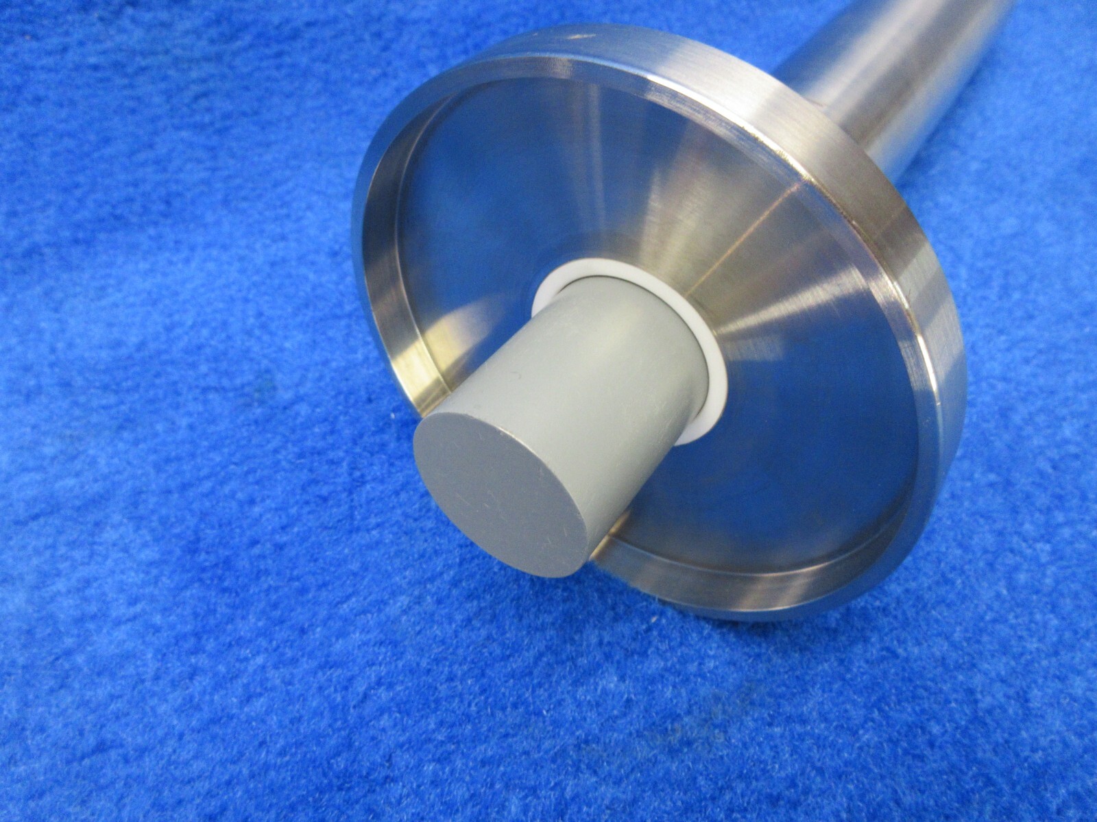 Associated Design & Mfg stainless steel plunger press form compressor 20cm throw