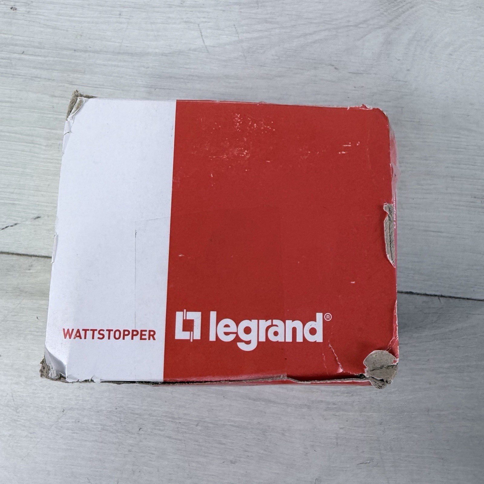 Wattstopper Legrand LMPL-101 Digital Plug Load Controller
