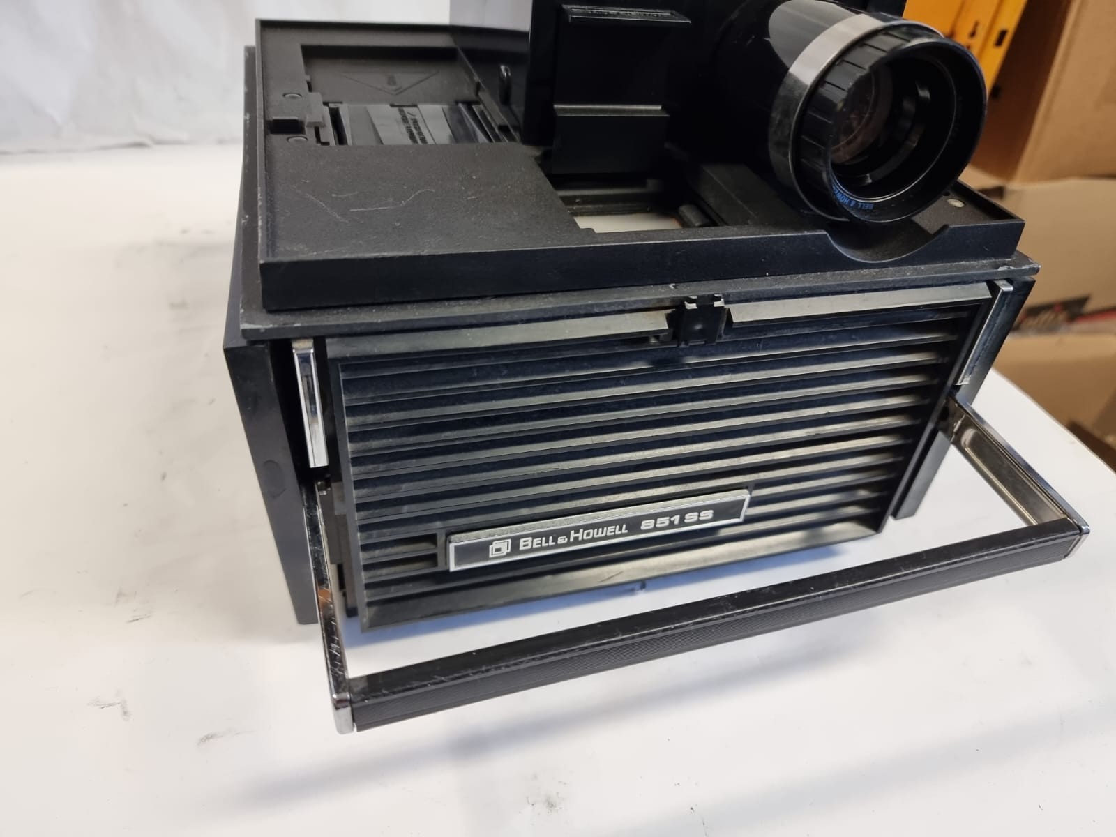 Vintage Bell & Howell Model 851ss Slide cube projector / Please read