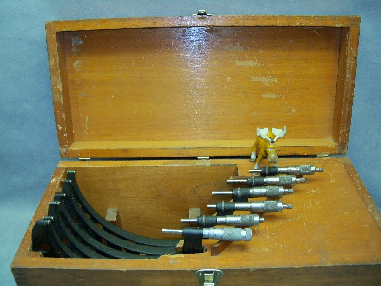 Brown & Sharpe Micrometer Caliper Set 6-7 7-8 8-9 9-10 10-11 11-12 w/wooden box