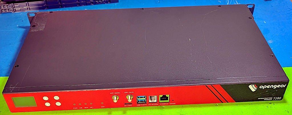 IM7248-2-DAC Opengear 509155-02 48 Port Console Server with WIFI Missing Antenna