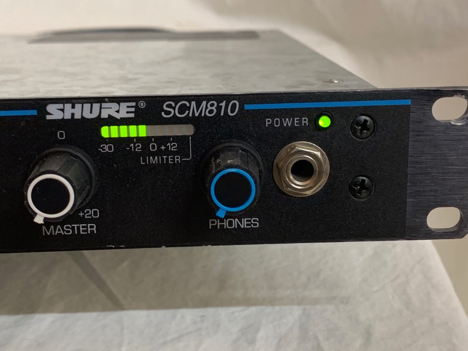 Shure SCM810 8 Channel Automatic Microphone Mixer with INTELLIMIX