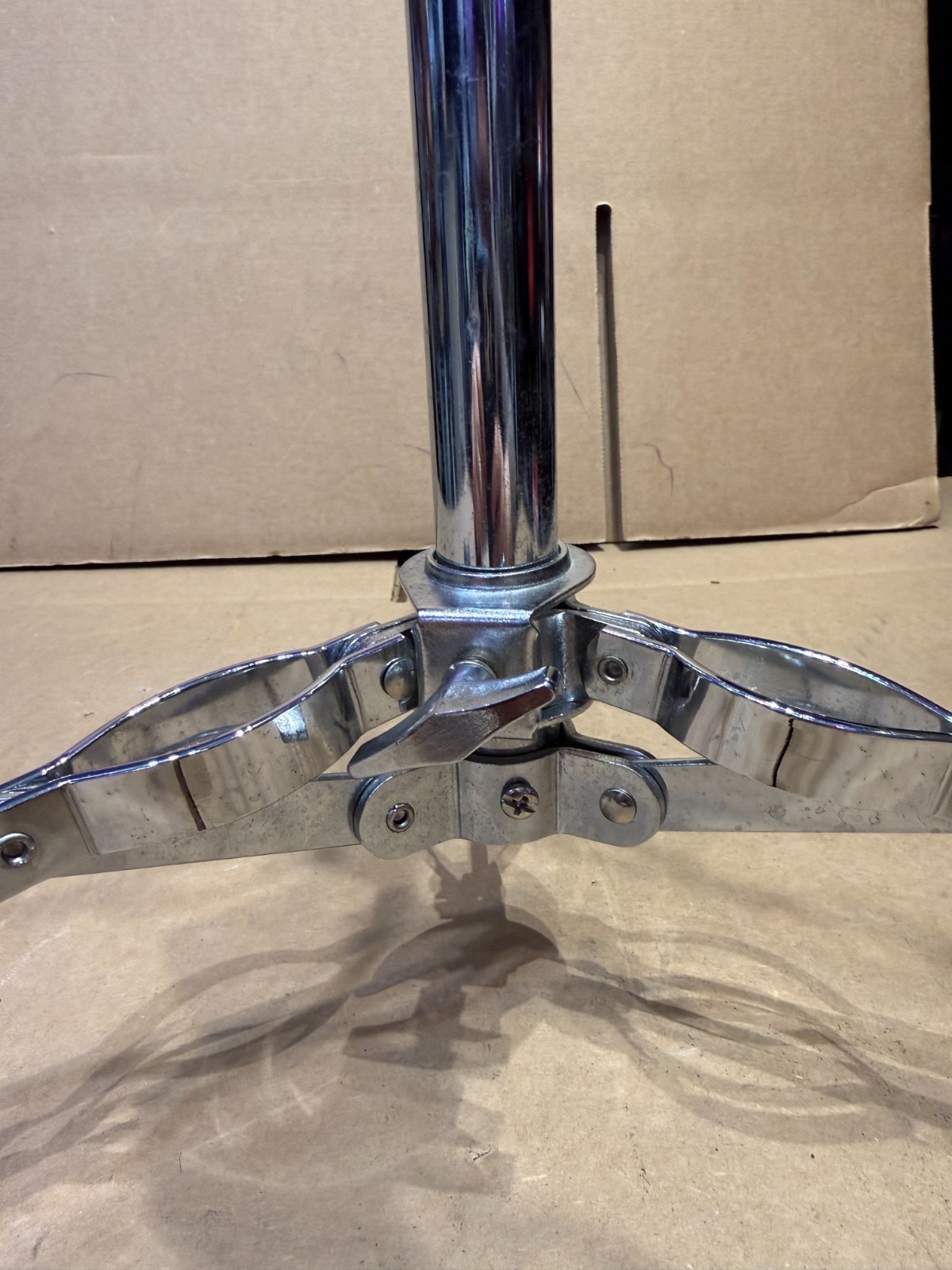🥁 Double-Braced Snare Stand – 14″ Used – Unbranded