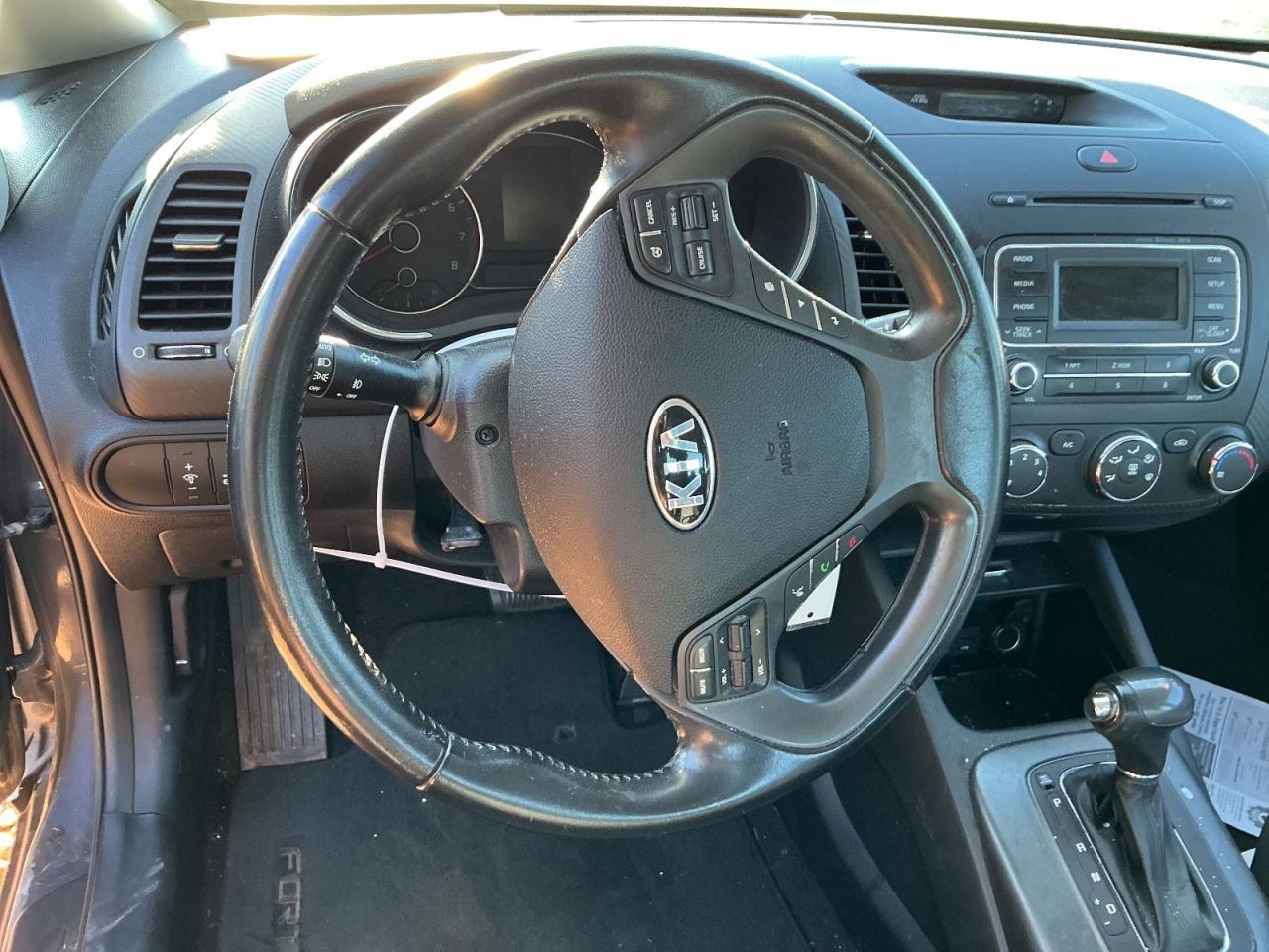 FORTE 2015 Glove Box 4925777