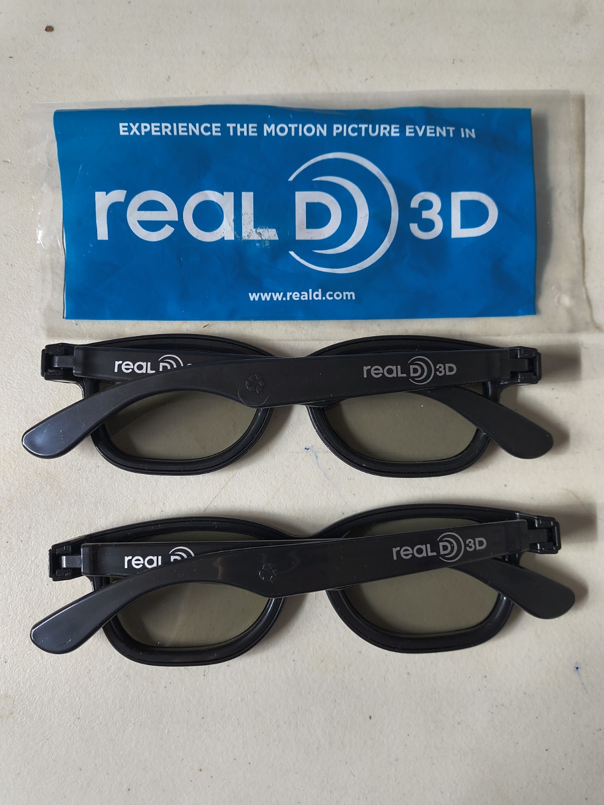 Lot - 2 Pairs Real D 3D Glasses - Adult + Child
