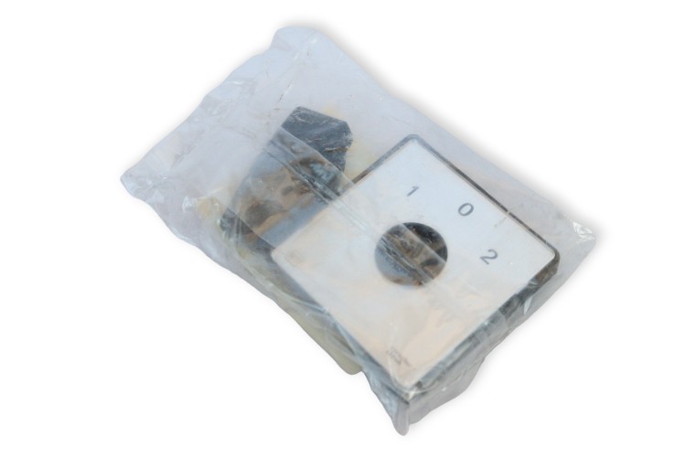 SPRECHER+SCHUH LFS 2-A-6-325 SWITCH ACTUATOR HANDLE_ 64 x 64 mm_45°_1424032501