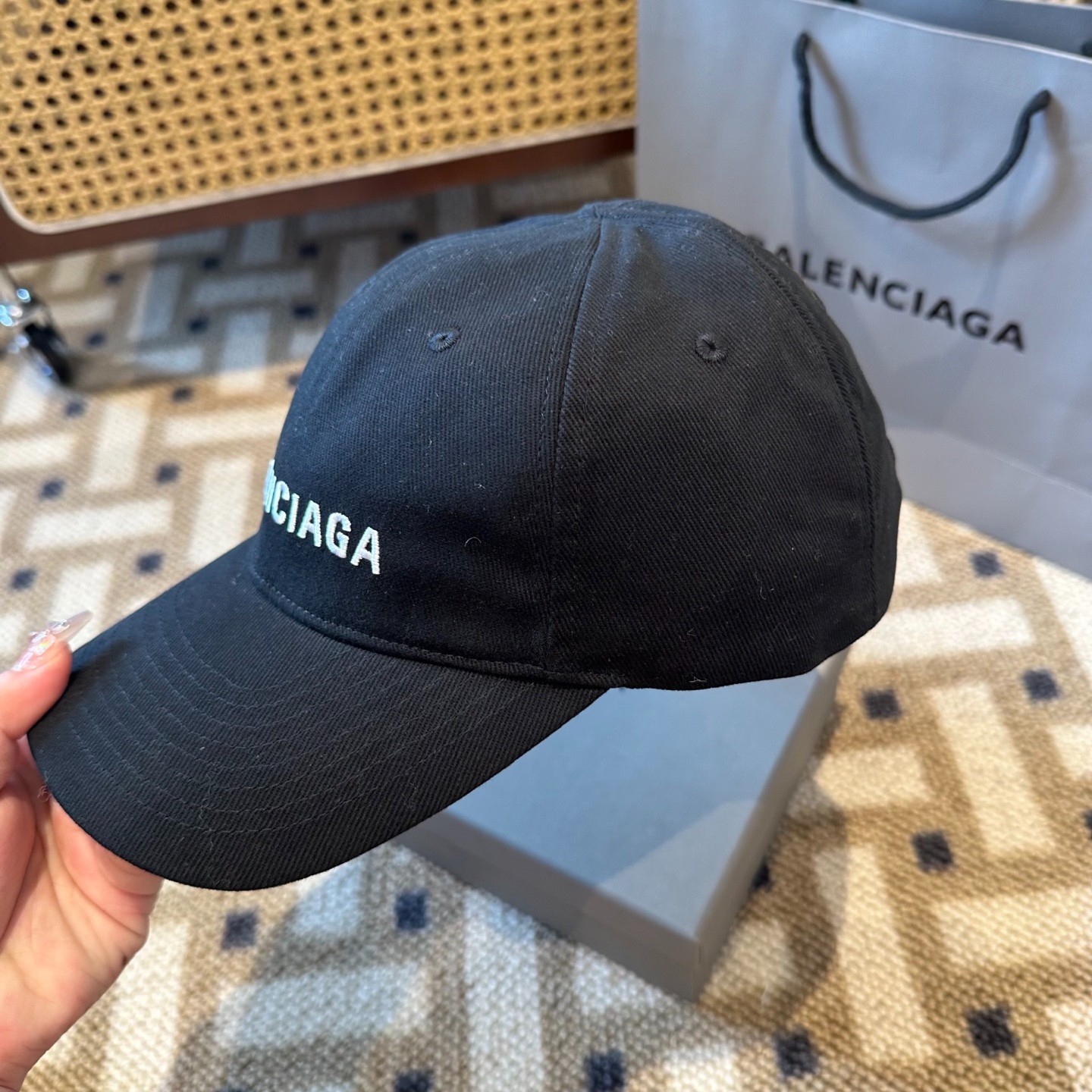 Balenciaga letter-style new baseball cap