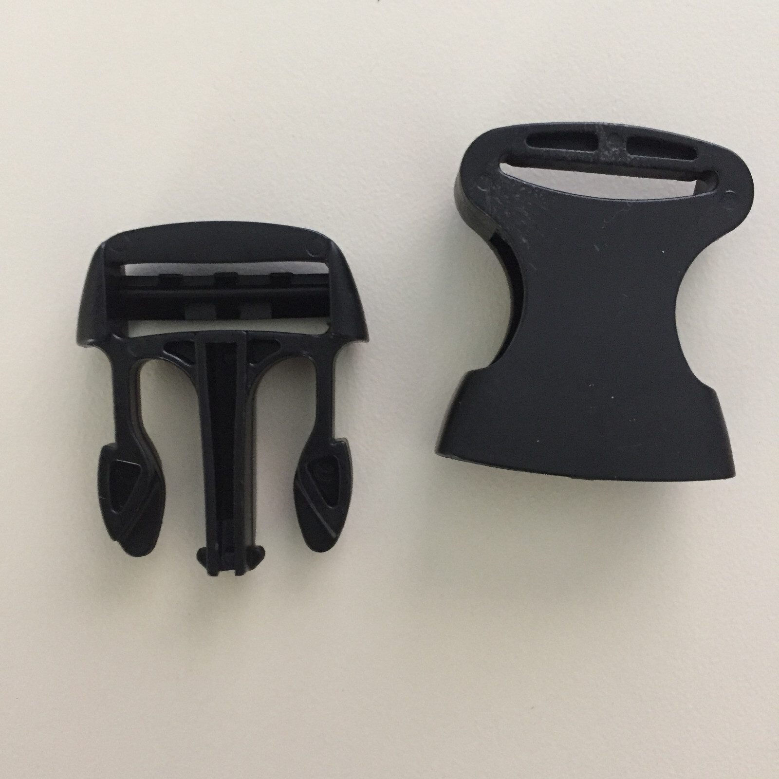 30 Buckles Black Plastic Quick Release for 1" wide webbing