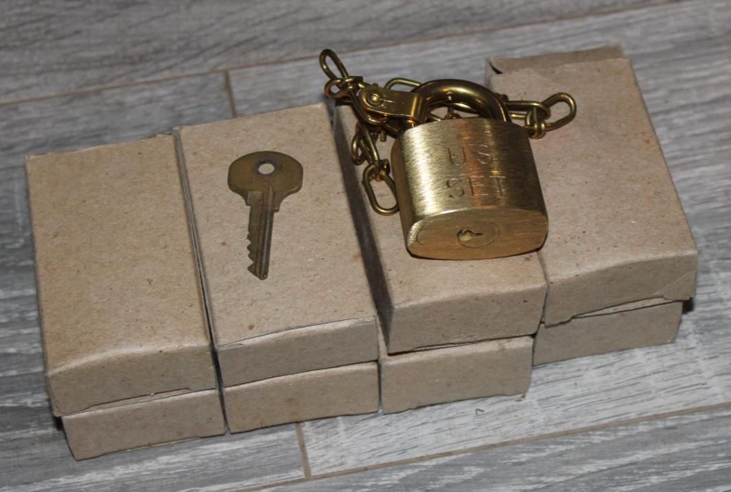 LOT OF 9 WATERBURY  US SET  Lock Padlock  US Military Grade W/Chain (ONLY 1 KEY)