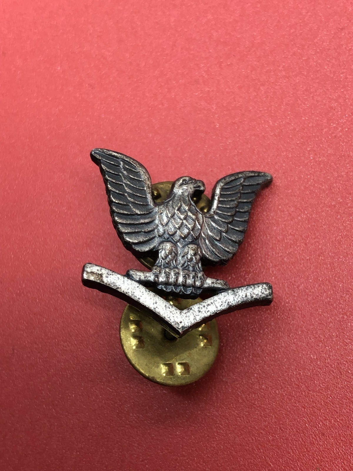 Petty Officer Third Class - Original US Navy Collar Badge