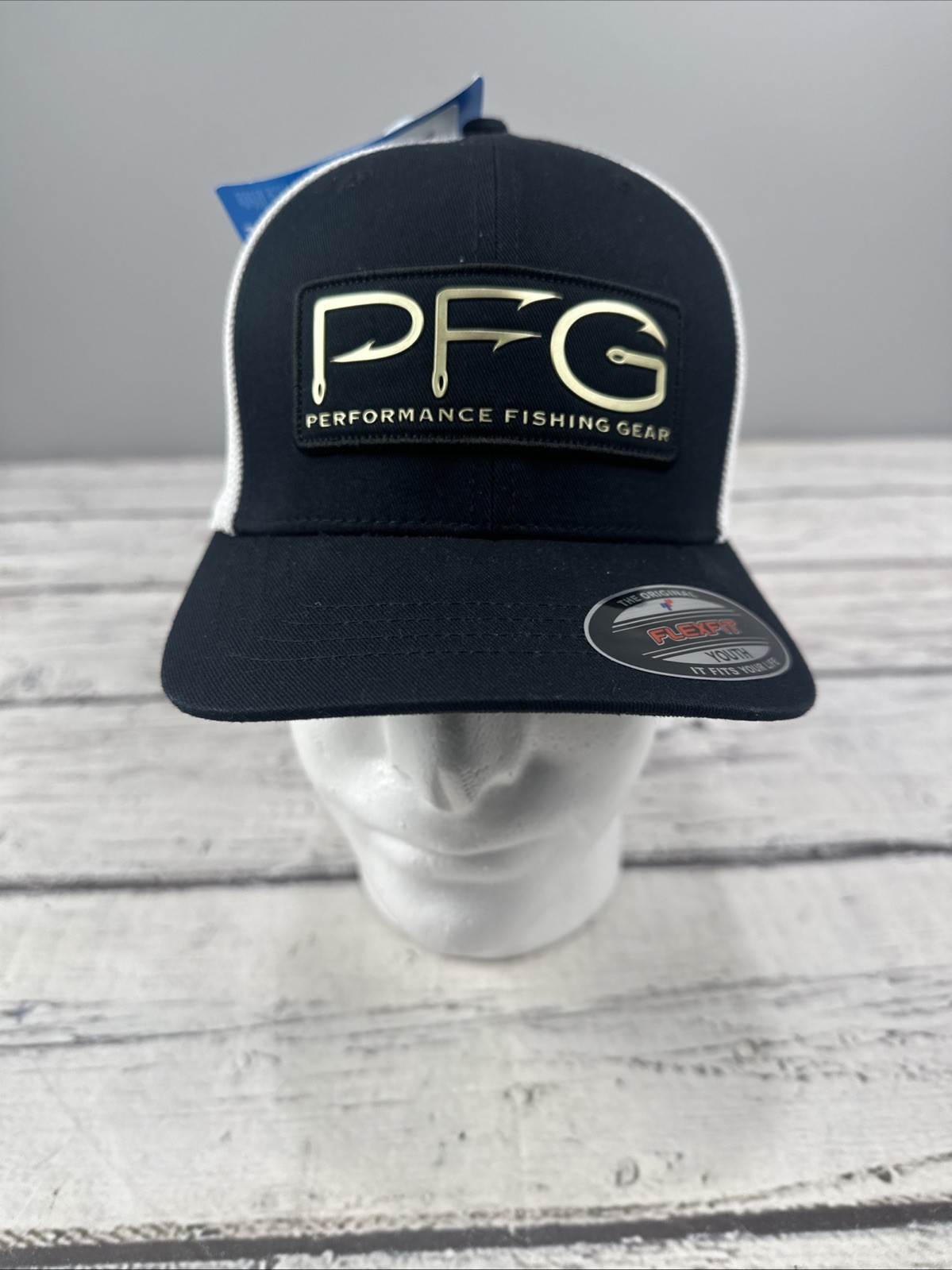 NEW Columbia PFG FlexFit Mesh Ball Cap Youth OS Black White Fishing Fitted