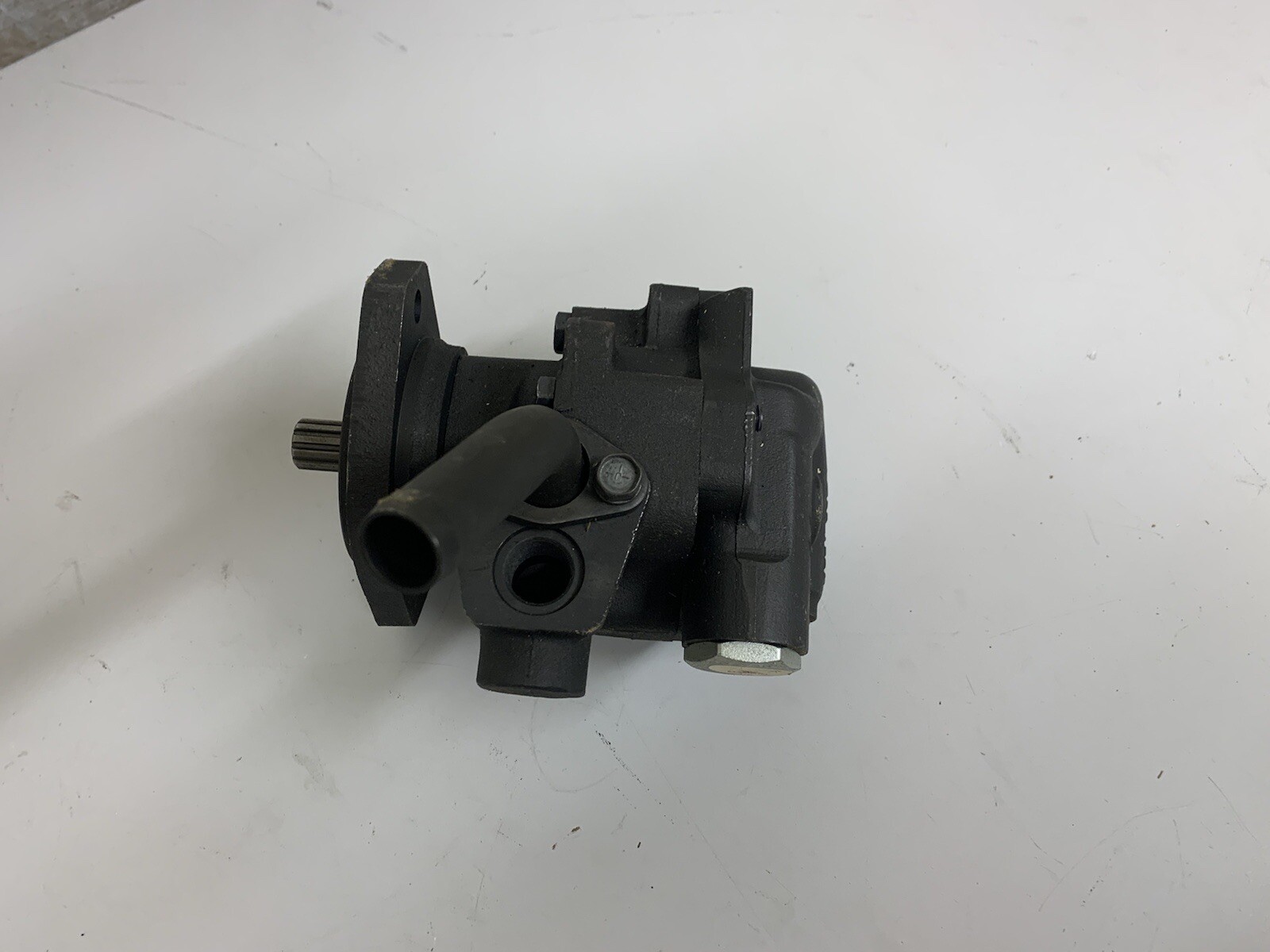 Freightliner 681-466-1901 Left Hand Rotation Pump