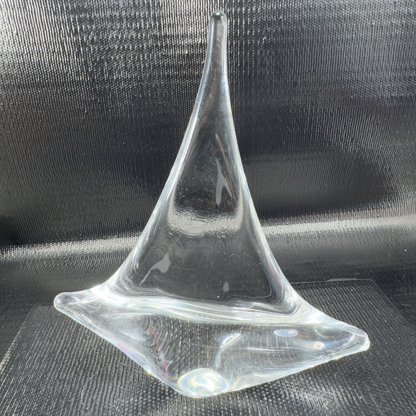 Silverbrook Vandermark Clea Sailboat Glass Paperweight Figurine Made In USA VTG