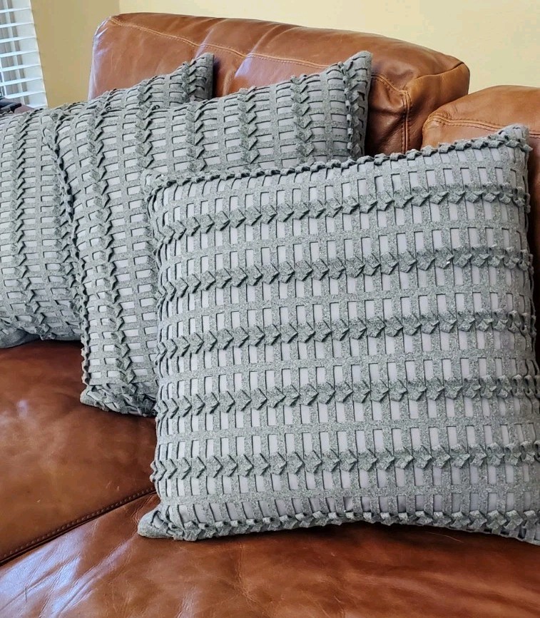 Bernhardt Wool Blend Throw 3 Pillows 21x21 Gray Duck Feather Blend Fill Luxe EUC