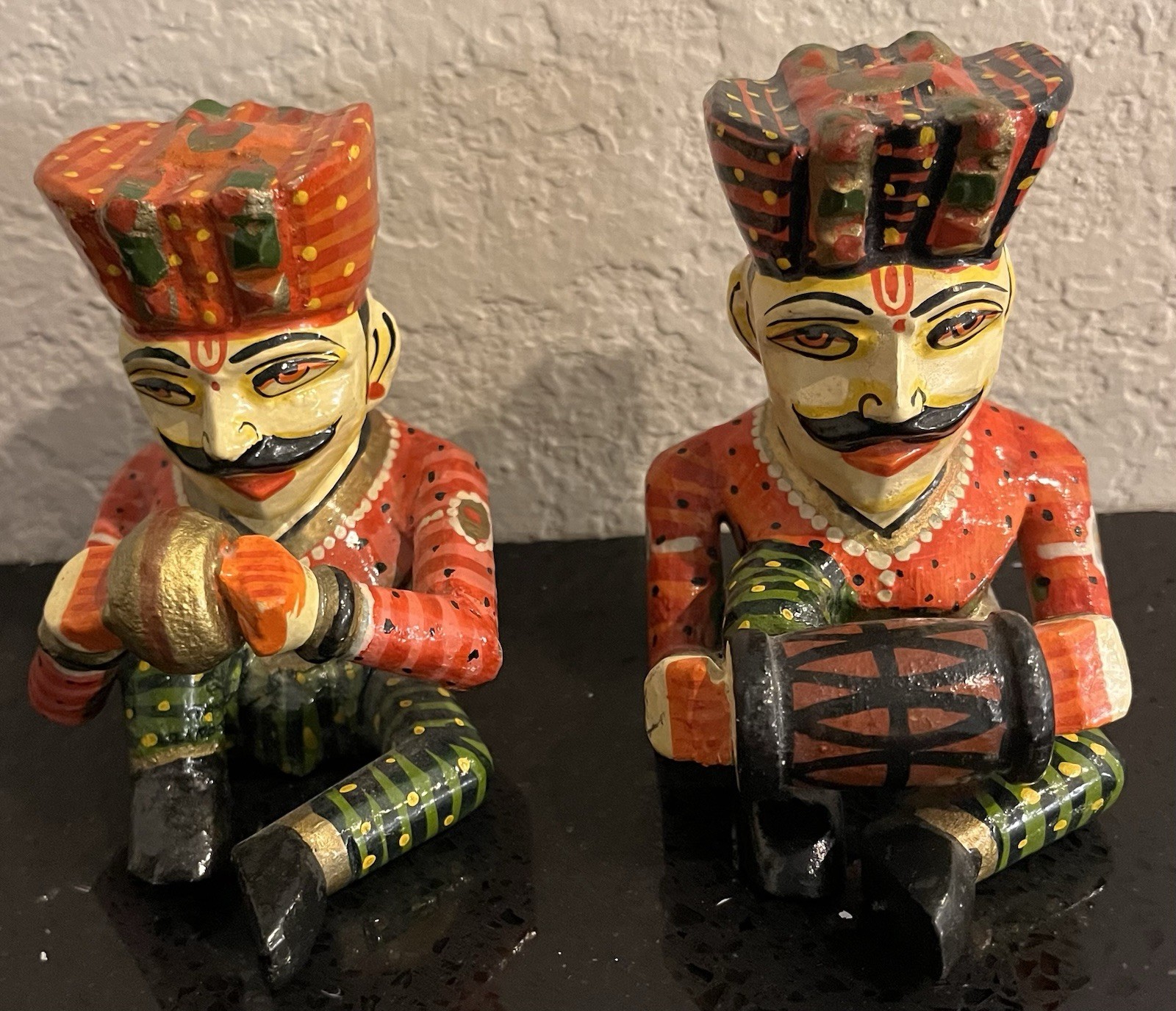 Vintage Set Of 2 Indian Handcrafted Rajasthan Musicians Folk Art Statues
