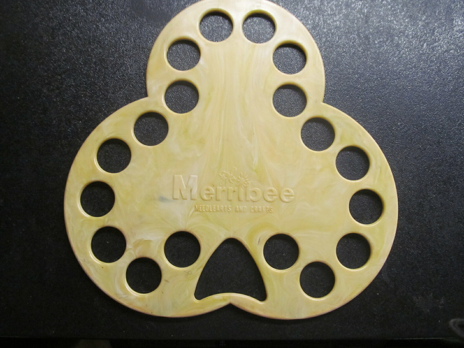 *Merribee Floss Thread or Yarn Plastic Palette Organizer Needle Art Crafts