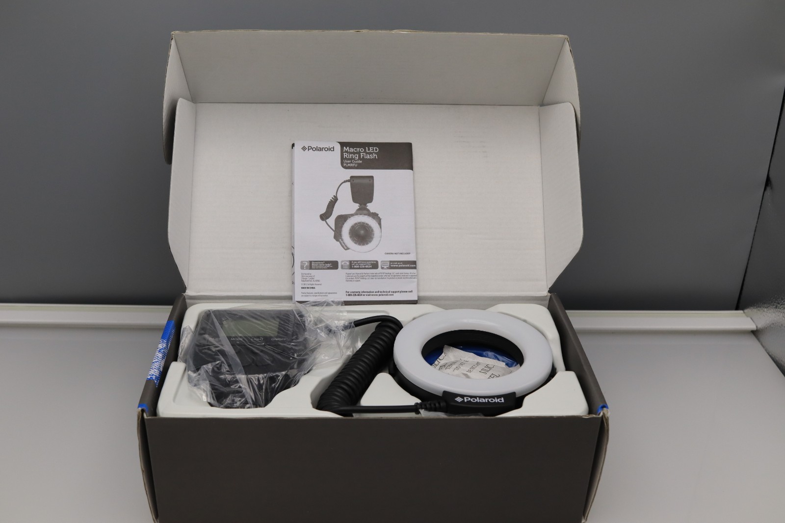 POLAROID Macro LED Ring Flash TESTED AND WORKS! WITH FLASH FILTERS, ADAPTERS!