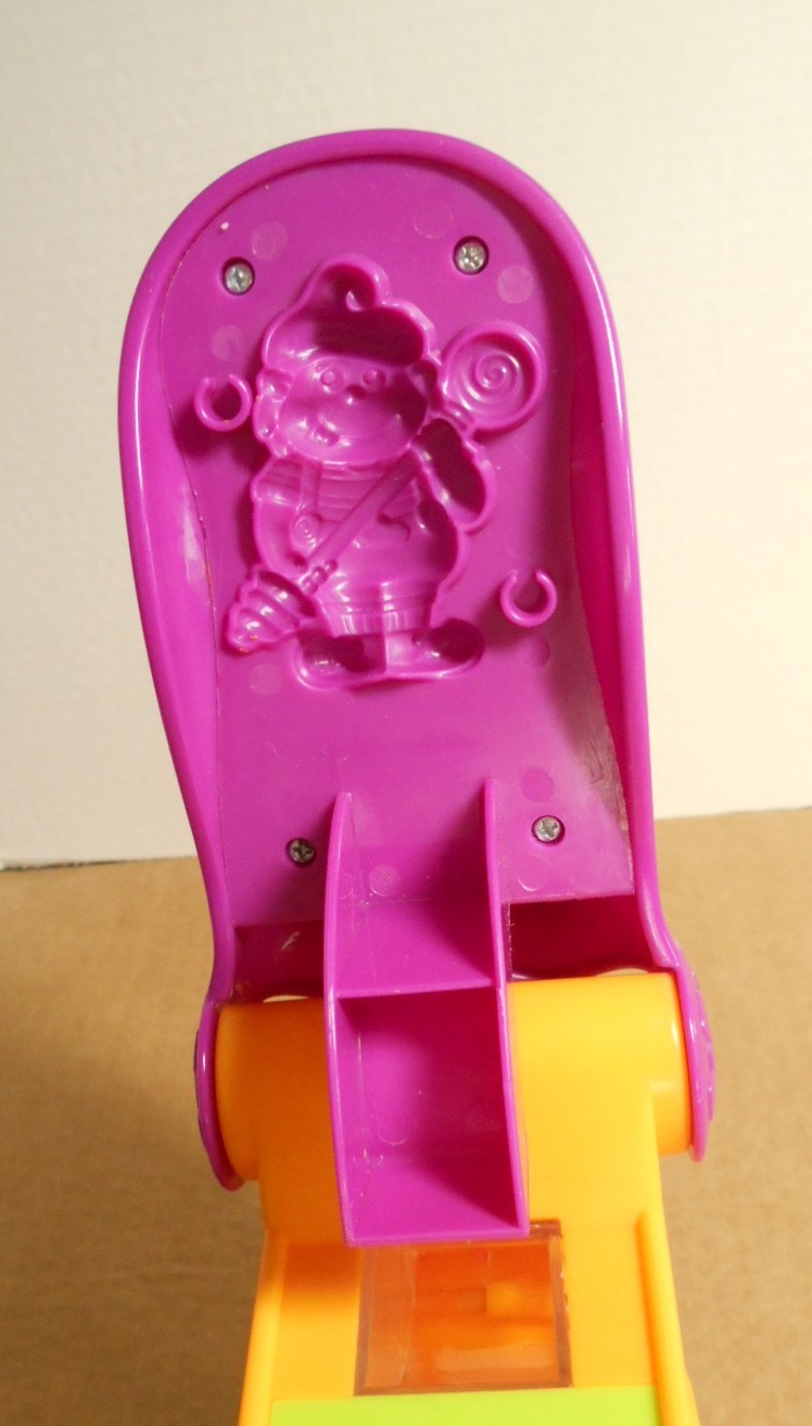 Play Doh Mega Fun Factory Replacement Extruder Press Piece B14