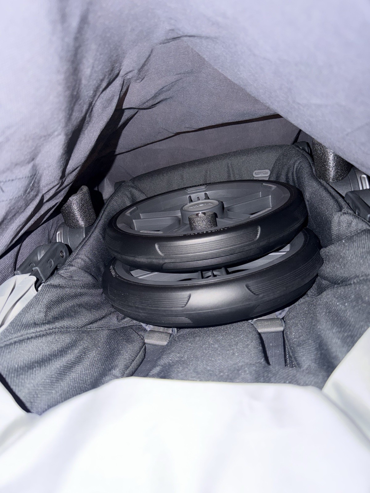 READ DESCRIPTION UPPAbaby Vista V3 Stroller Gray Greyson