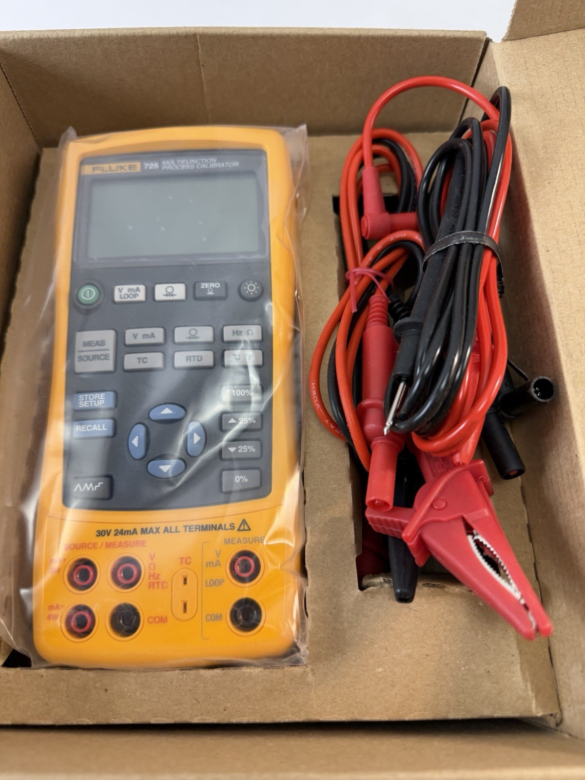 New FLUKE 725 US 664133 MULTIFUNCTION PROCESS CALIBRATOR